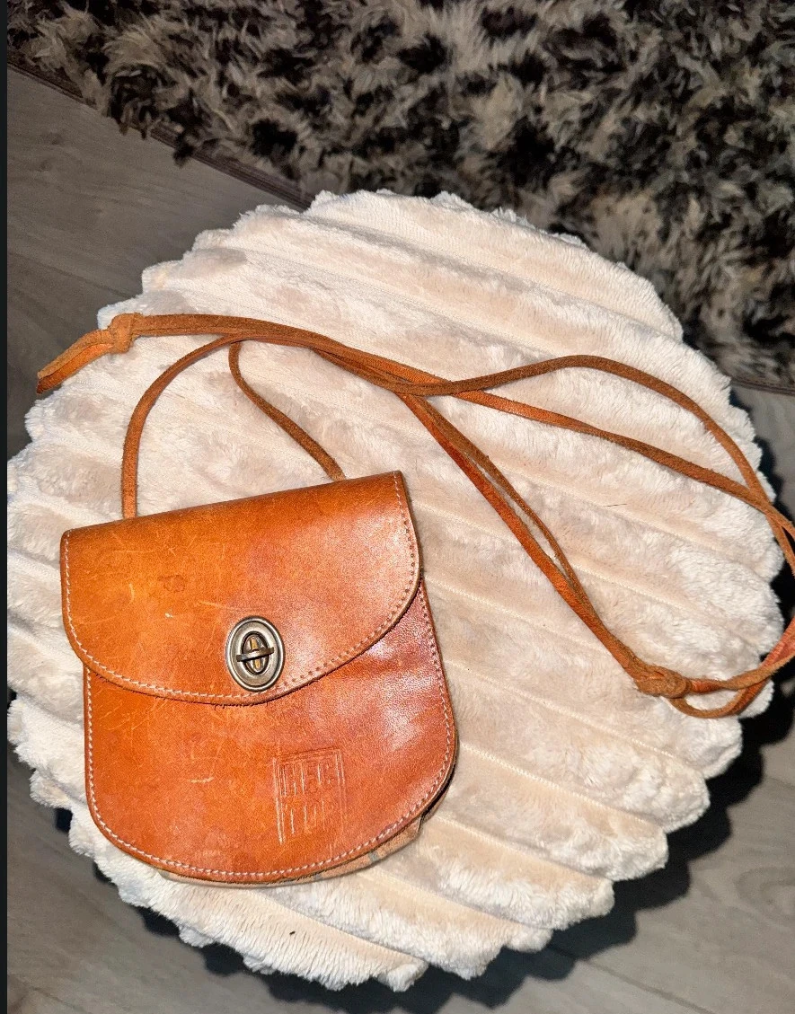 Sac bandoulière vintage en cuir marron / camel